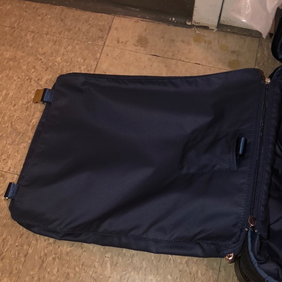 New TUMI Gatwick International Expandable Carry-on - Picture 5 of 8